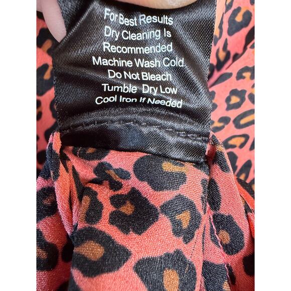 J. Peterman Animal Print Long Sleeve Blouse Size 12 - Picture 3 of 6